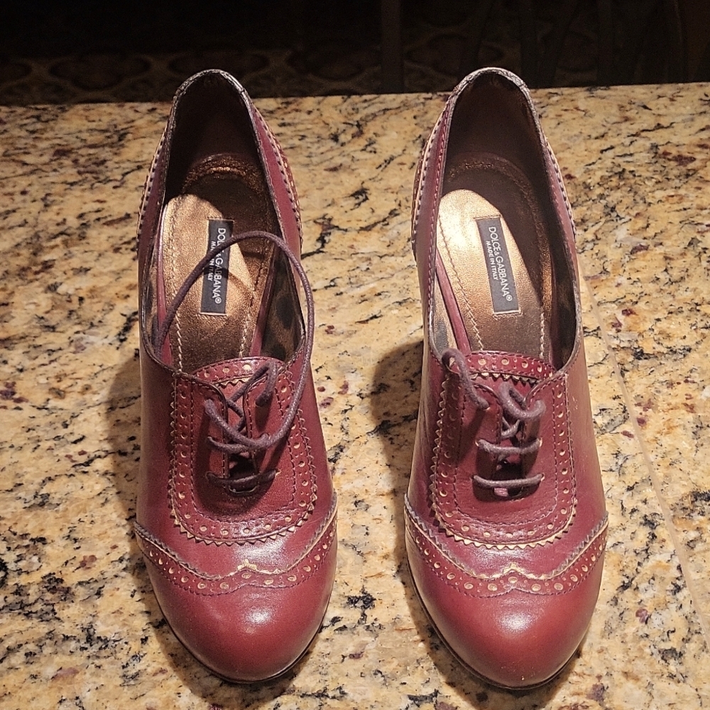 Dolce and Gabbana heels size 8